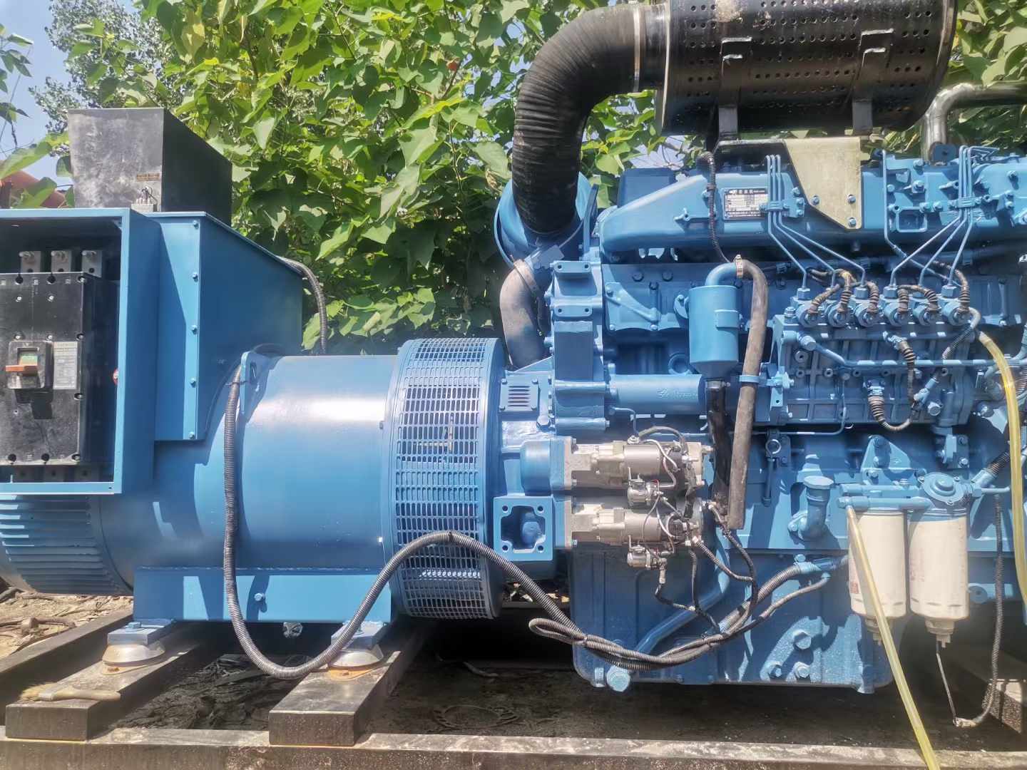 万全详细说明降低 800kW 柴油发电机输出电流波动的方法