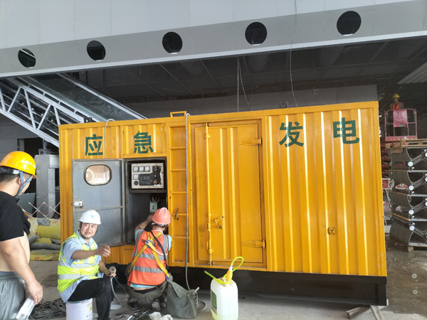 万全怎样判断空气滤清器是否需要更换？